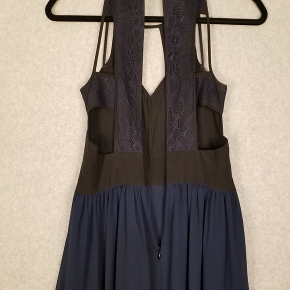 EUC BCBG Generation Navy Maxi With Black Lace Bodice  Size 0 - Picture 5 of 10